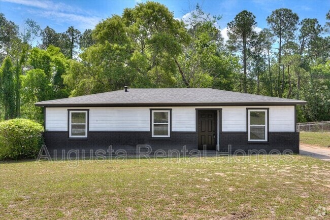 Building Photo - 3638 Madrid Dr N Rental