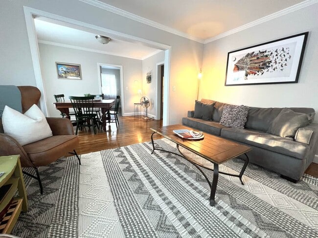 Building Photo - 9 N 6th St