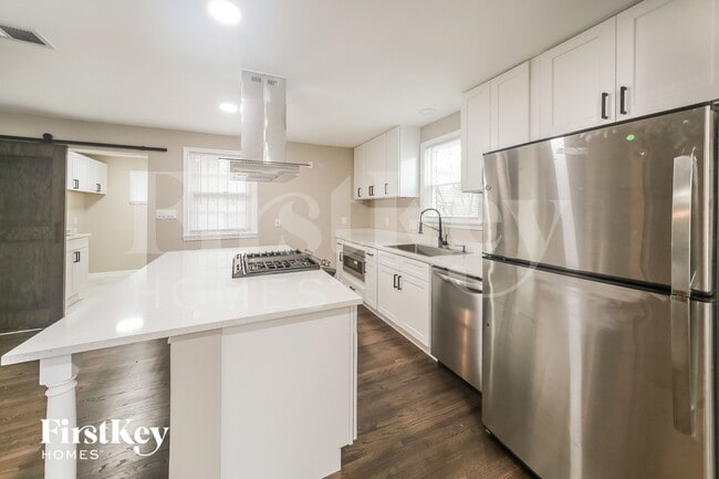 Photo - 1829 Downing St