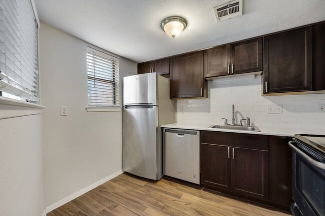 2500 Burleson Rd Unit 609