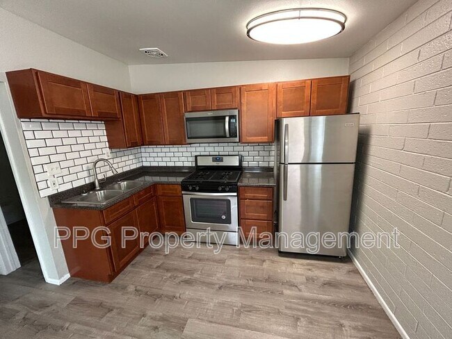 Photo - 904 S Mariana St