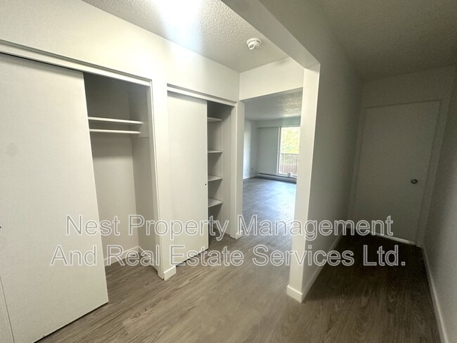 Photo - 776 Vaughan St