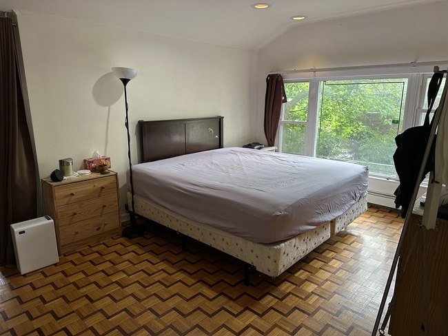 Photo - 21716 Stewart Rd
