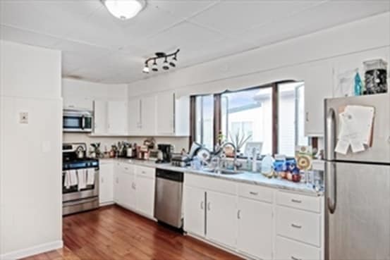 Building Photo - 23 Wisconsin Ave Unit 2B