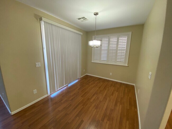 Photo - Beautiful 6 bed/3 bath home located in the...