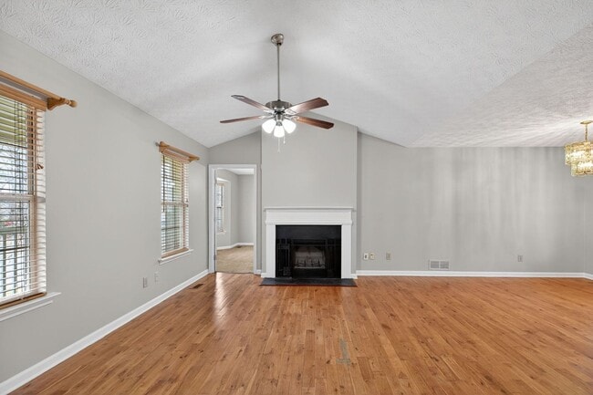 Photo - 3 bedroom Ranch with partially finished basement