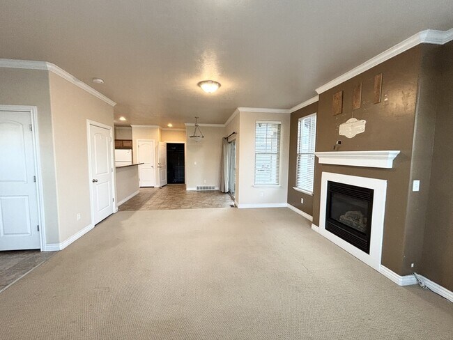 Photo - 14623 Auroral Way