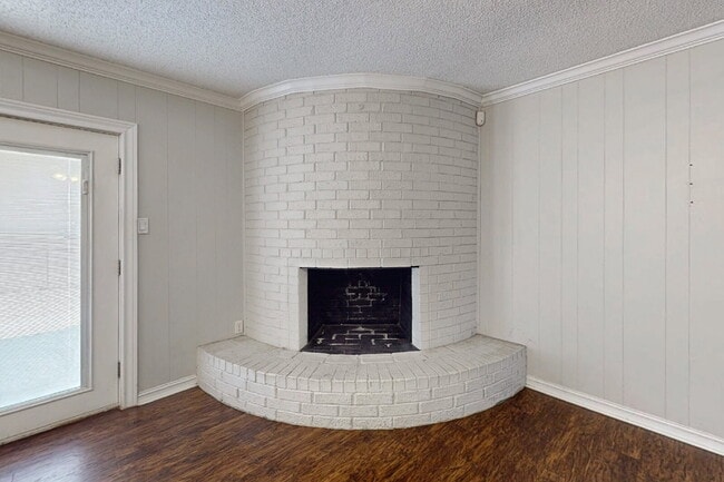 Photo - 1407 Skrivanek Ct