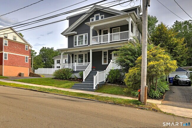 Photo - 145 Prince St Unit 1
