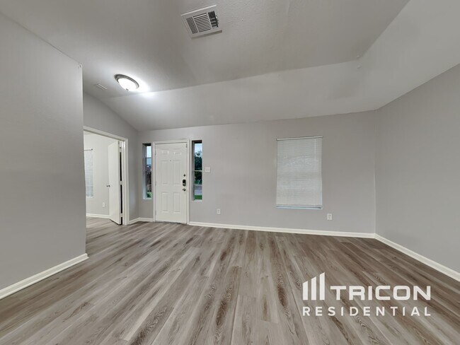 Photo - 12638 Burdine St