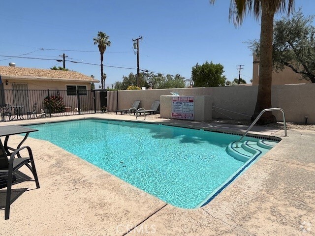 Building Photo - 73740 Santa Rosa Way Unit E Rental