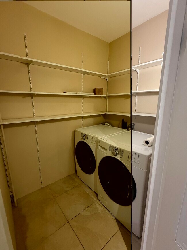 Photo - 11 Pembroke St Unit 2