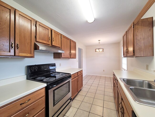 330 Jones Ln
