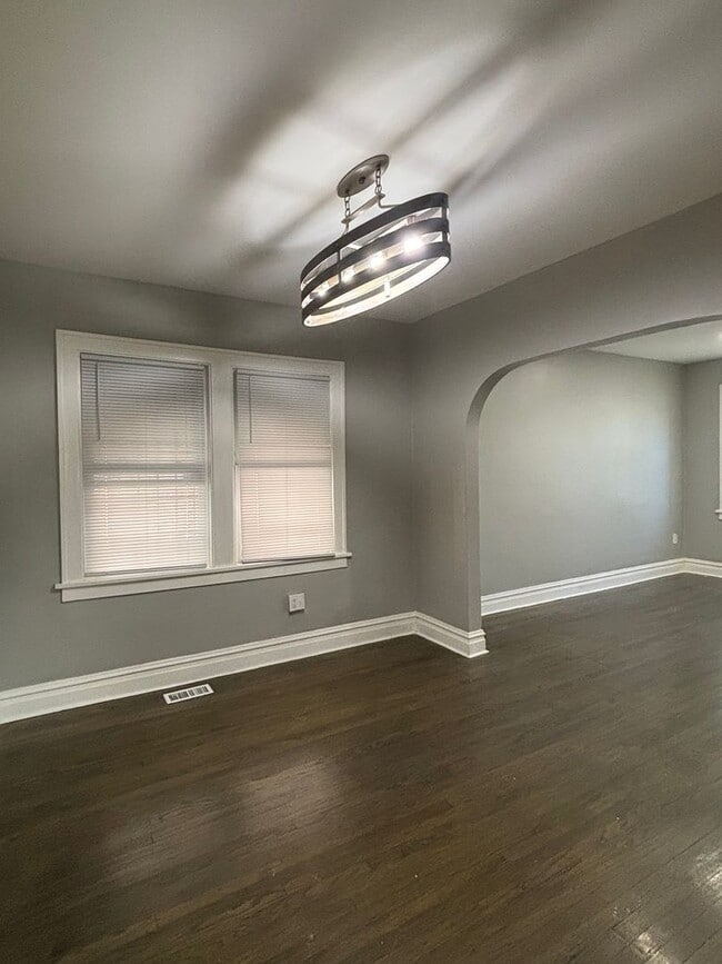 Photo - 1465 W 15th Ave