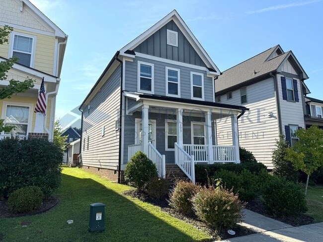 Photo - Lovely 3-Bedroom Home with Granite Kitchen, Office Nook & Finished Garage – Near Downtown Knightd...