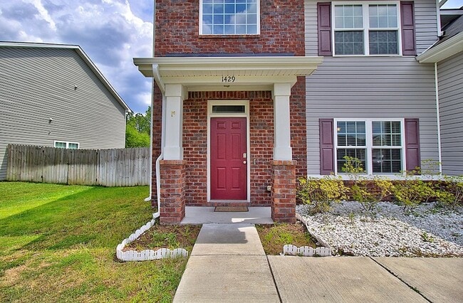 Photo - 1429 Evergreen Trl