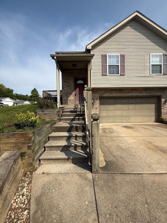 Building Photo - 3619/3621 W Thornhill Cir Unit 3619 W Thornhill Cir Rental