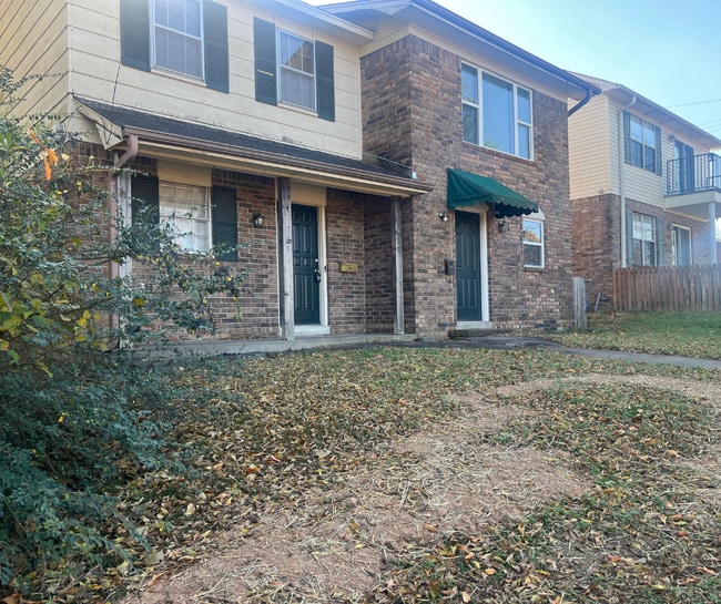 Building Photo - 2820 S O St