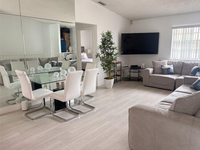 6910 NW 173rd Dr Unit 1008