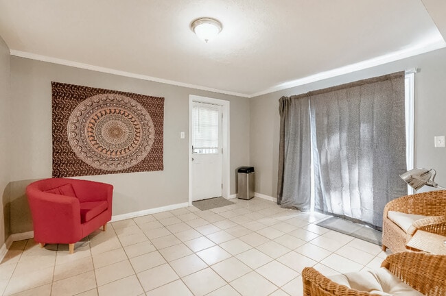 Photo - 2136 Chestnut Hill Cir