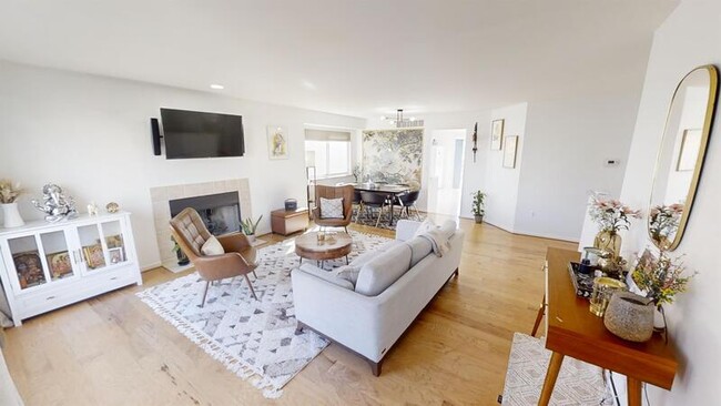 Photo - 3982 Bridle Pass