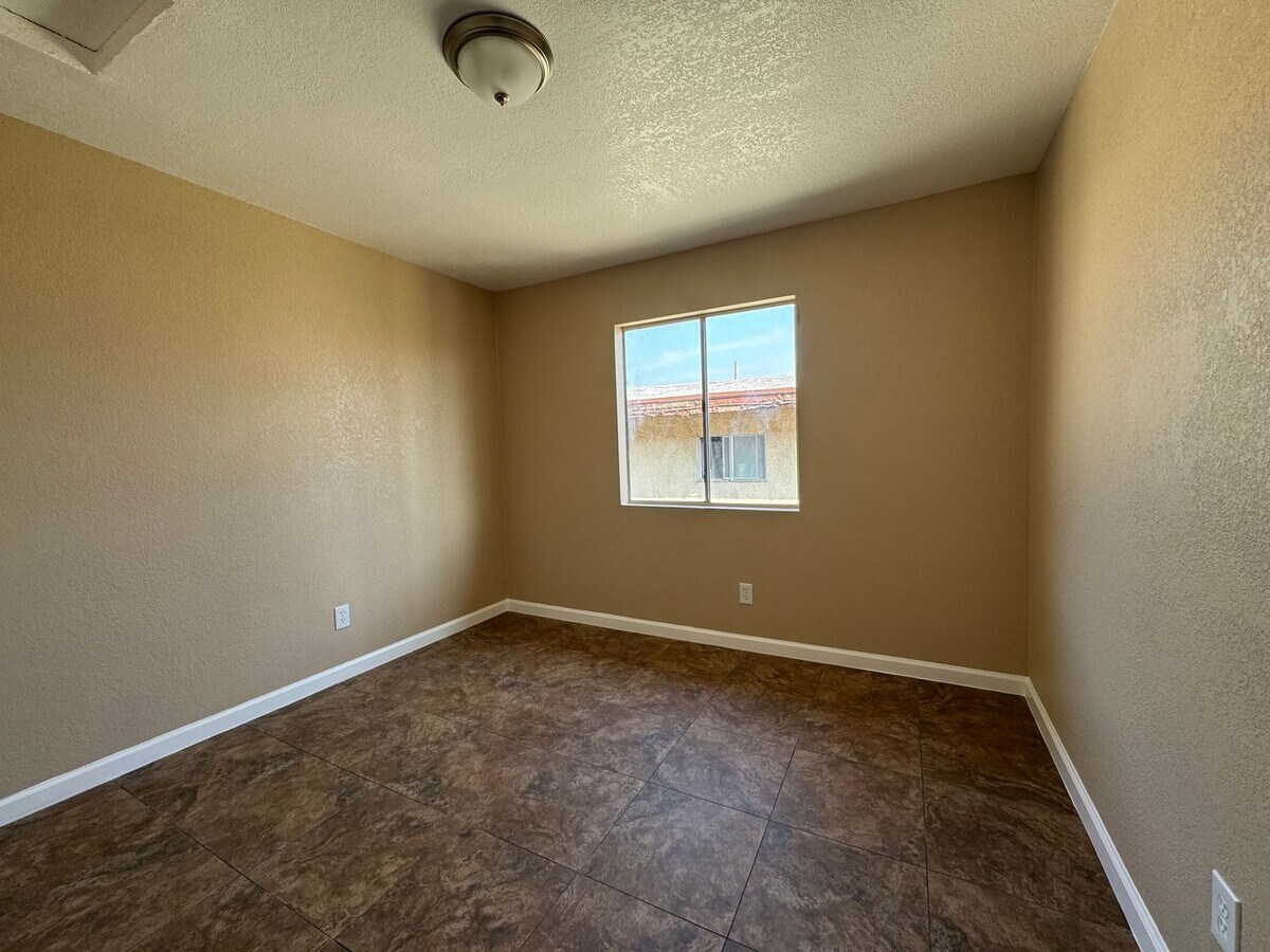 Photo - Three Bedroom One Bathroom Apartment in San Bernardino Unidad 10