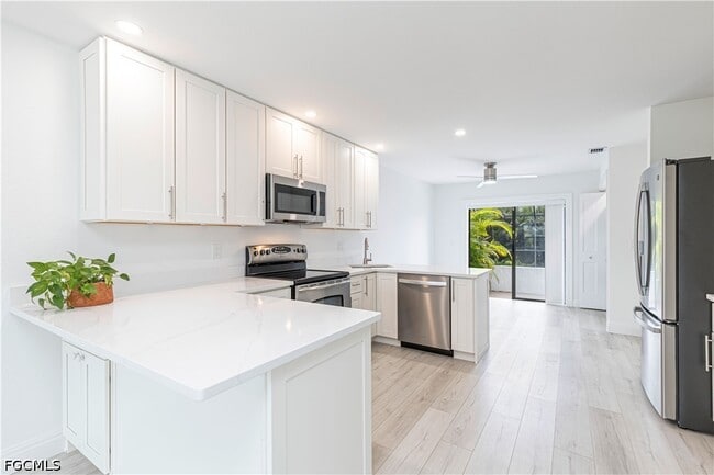 Building Photo - 2722 SW 54th Terrace