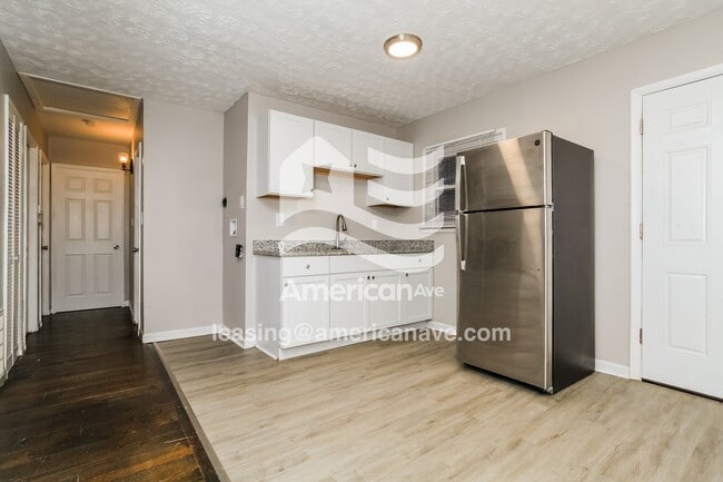 Photo - 1715 Monterey Ct