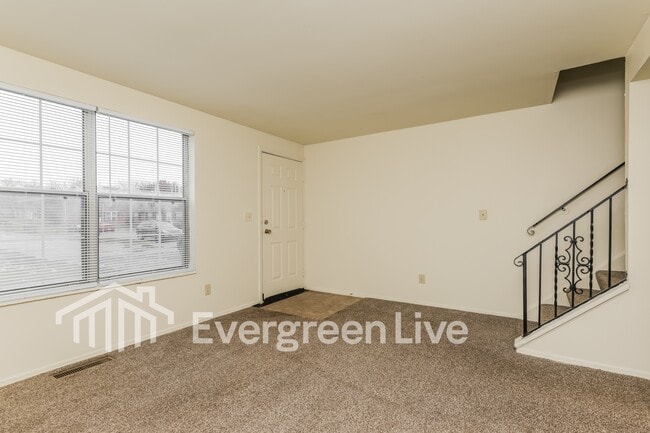 Photo - 8107 Mt Aetna St