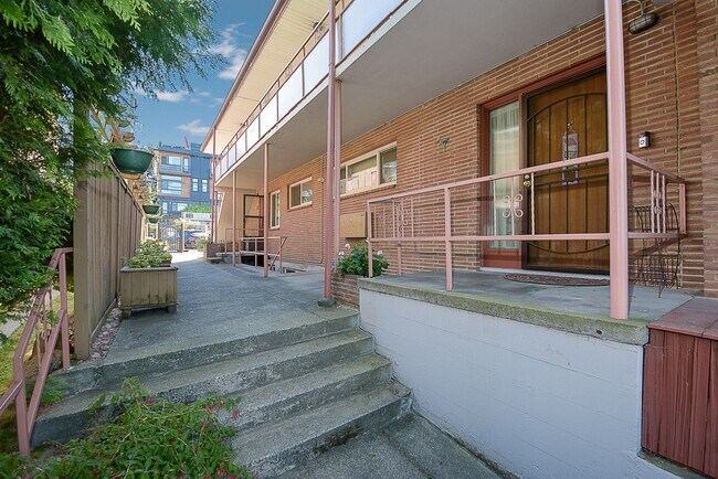 Photo - JUNE June Court Apartments