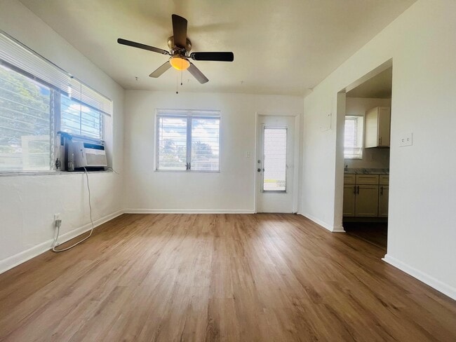 Photo - 1241 W River Dr Unit 1