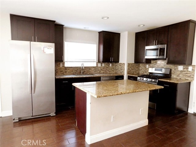 Photo - 26800 Hanford St