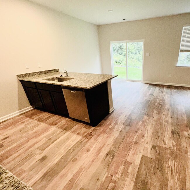 Photo - 3br 2.5ba Townhome Northeastern SD!