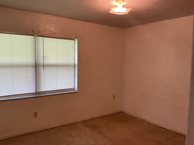 2529 Tanglewood St Unit Tanglewood Apt. 1