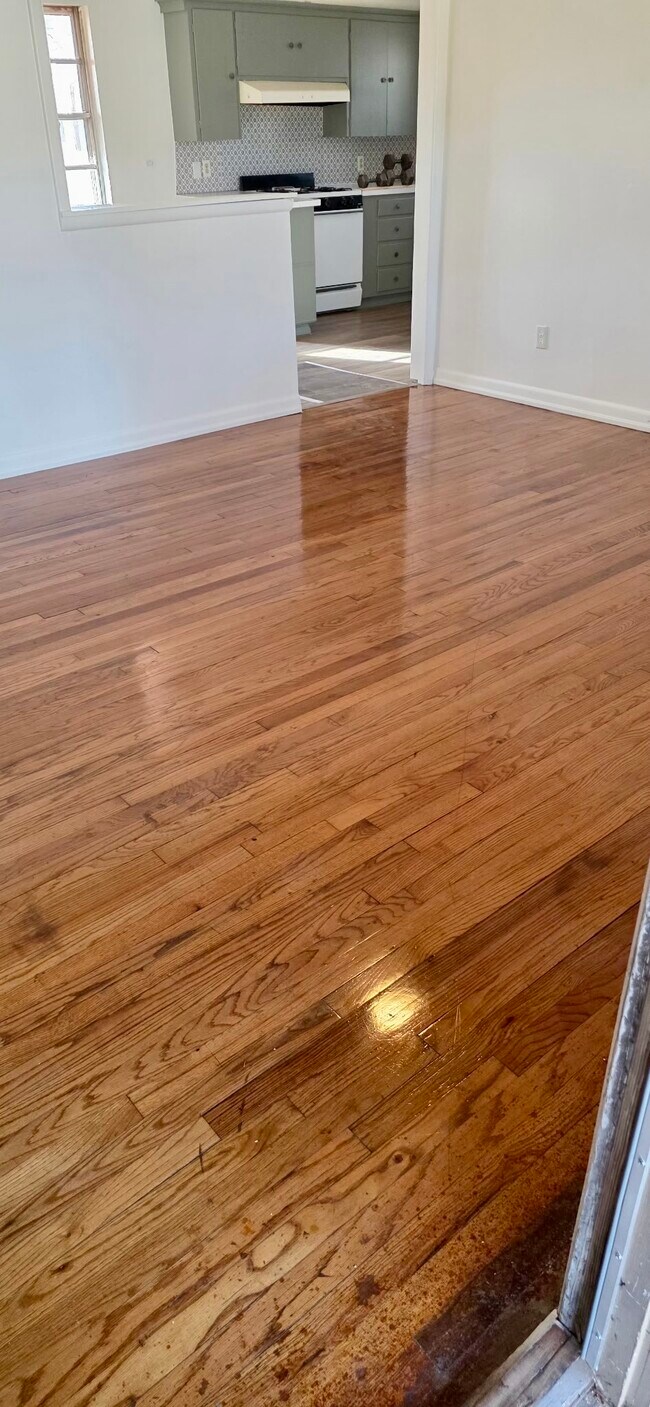 Photo - 601 N Sixth Street