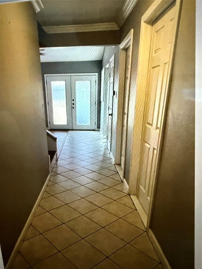 Photo - 1502 Roundup Trail