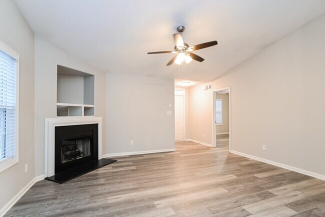 Photo - 3004 Great Falls Dr