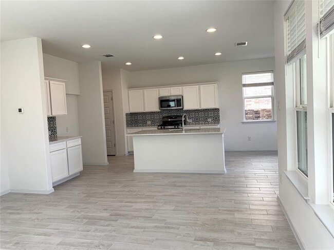 Photo - 6502 Pleasanton Pkwy