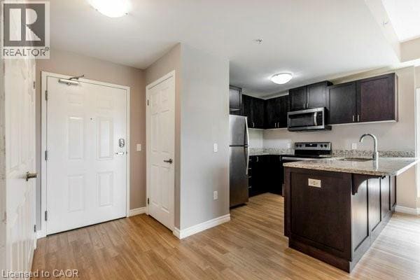 Photo - 456 Lorne Ave W Unit 103