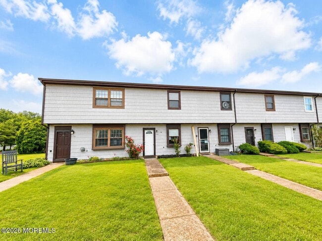 Building Photo - 1156 Sawmill Rd Unit 127