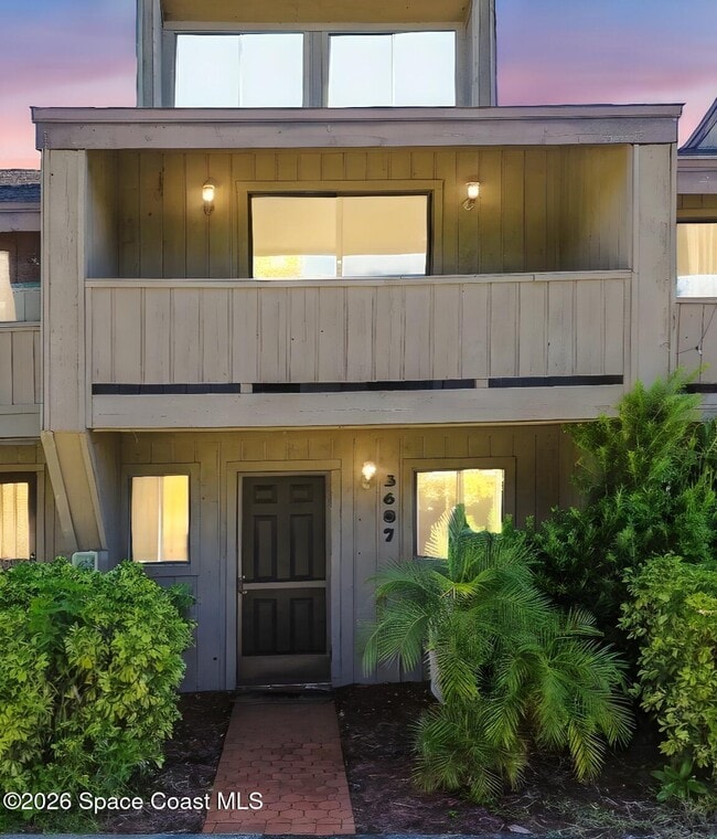 Building Photo - 3687 Royal Oak Dr