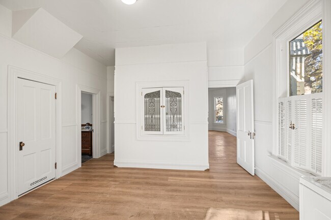 Photo - 212 N Monarch St