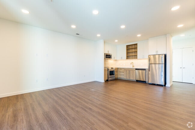 Emerald- 2BR, 2BA
