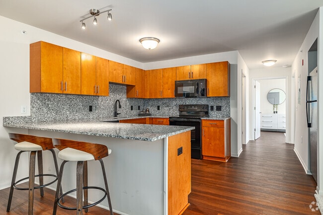 2BD, 2BA - 950SF