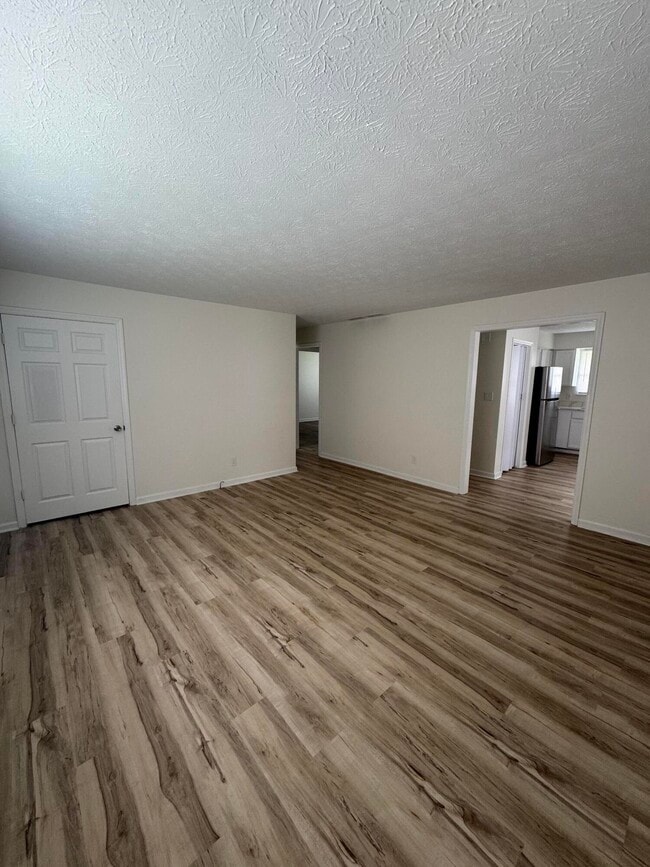 Photo - 425 Patrician Pl Unit 2