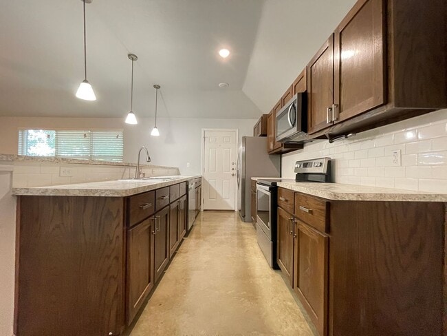 Photo - 915 Rebecca Ln Unit 915 Rebecca Lane