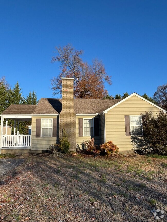 Building Photo - Cozy Cottage near Spring Brook Park! Rental