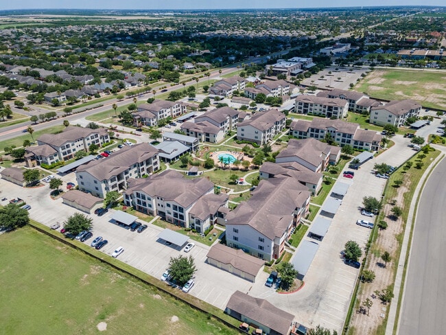 Plantation Apartments