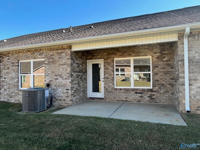 Photo - 3142 Mead Wy SE