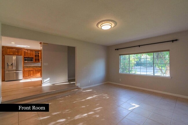 Building Photo - 6596 Almaden Rd